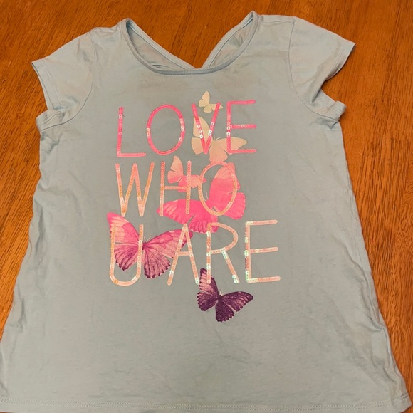 Short sleeves top